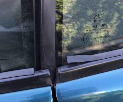 Dichtgummi.jpg (186.87 KiB) 4770 mal betrachtet Dichtgummi.jpg