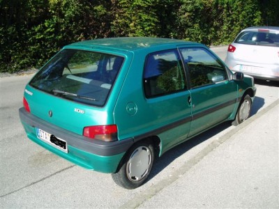 Peugeot 106 001.jpg