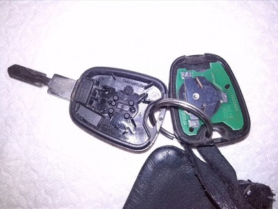 schluessel2.jpg (122.34 KiB) 4714 mal betrachtet schluessel2.jpg