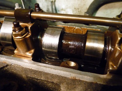 205 Nockenwelle 3.Zylinder.jpg (179.01 KiB) 3216 mal betrachtet 205 Nockenwelle 3.Zylinder.jpg