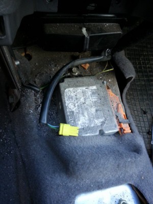 Stecker an MIttelkonsole_450x600.jpg (61.44 KiB) 3454 mal betrachtet Stecker an MIttelkonsole_450x600.jpg